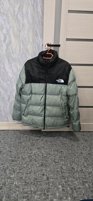 Продам куртку на весну-осень