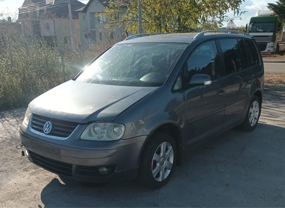 Dezmmebrez Volkswagen Touran 2.0 tdi BKD