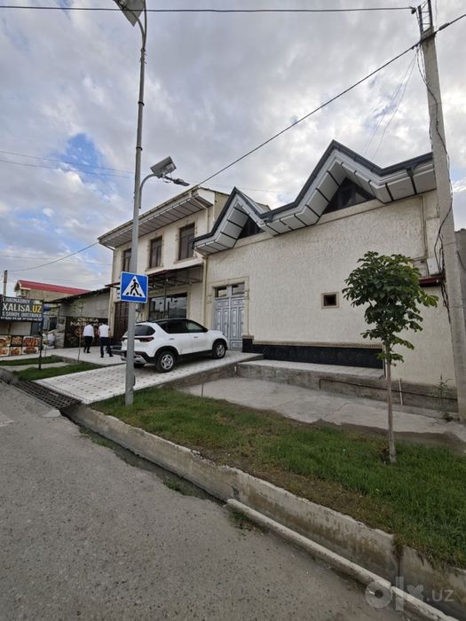 Продаётся Дом под бизнез