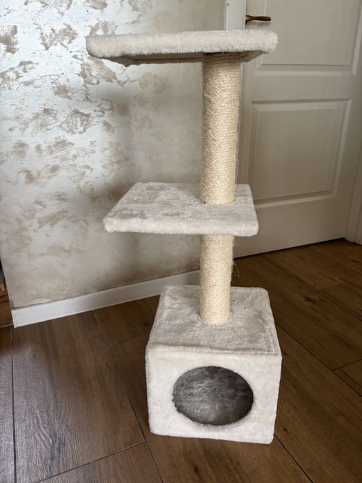 Котешка катерушка с къщичка