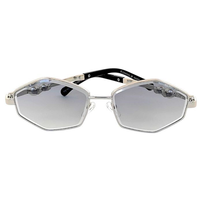 Chanel Paris 2026 дамски слънчеви очила – Ромбоидна рамка с перла