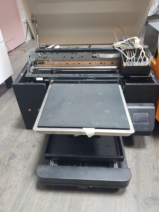 Vând 2 imprimante digitale DTG