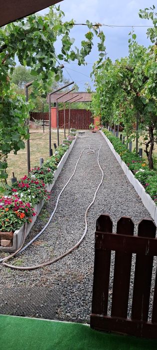 Teren cu casă de vacanță