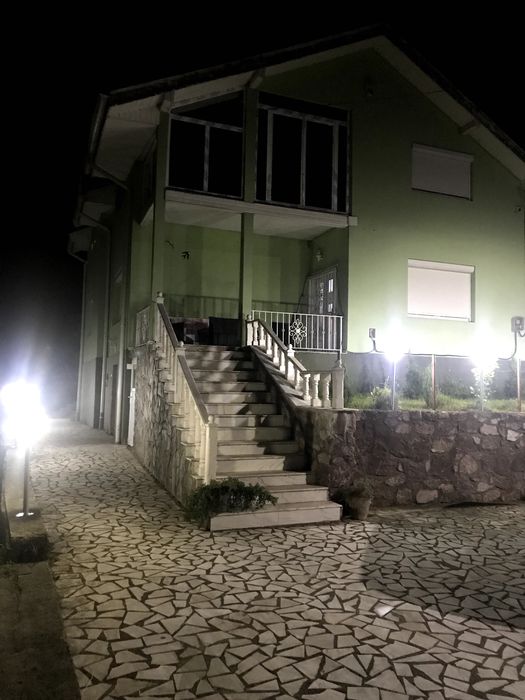 VIND Vila  In Stațiunea Moneasa