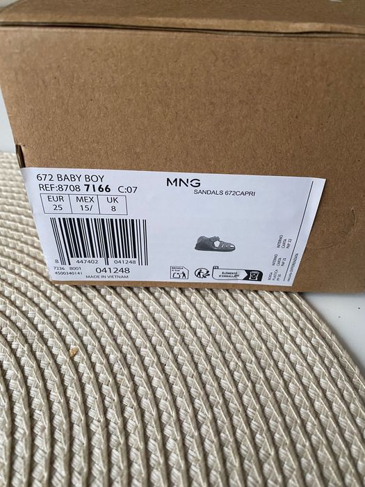 Sandale Biomecanics x Mango