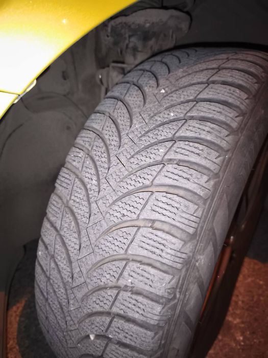 Продавам джанти с гуми 16  KIA K5