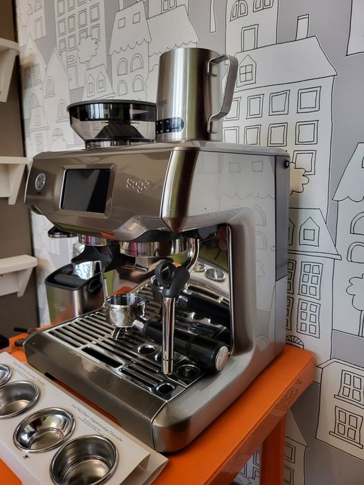 Кафемашина SAGE the Barista Touch Еспресо машина с дисплей