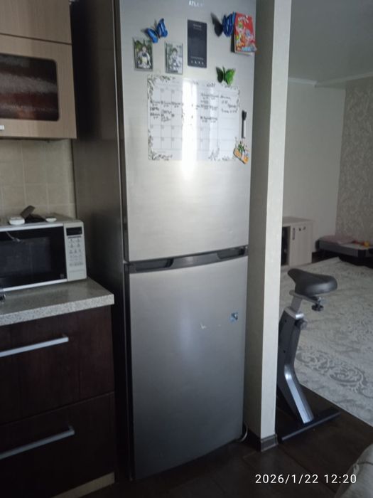 Продам холодильник