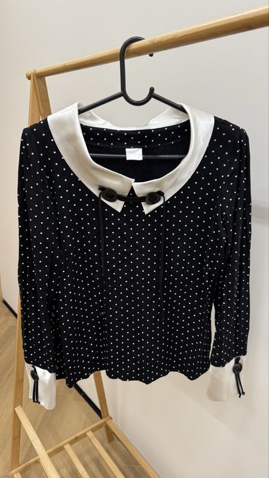 Продам женскую блузку