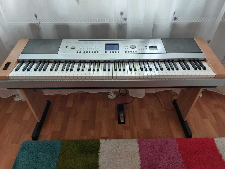 Pianina Yamaha DGX640 ca nou