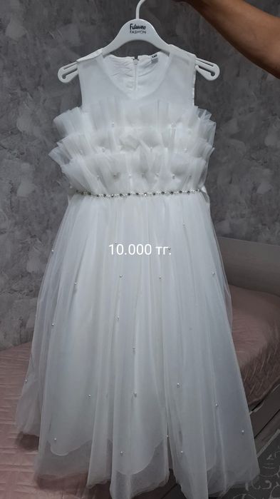 Продам детское платье