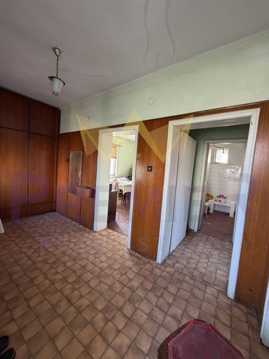 Къща в Бургас, област-гр.Айтос площ 150 цена 105000