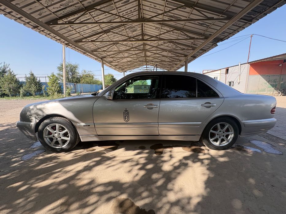 Продам Mercedes-Benz W-210