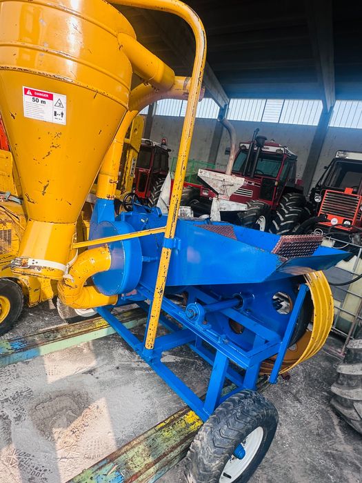 Moara ciocanele la tractor