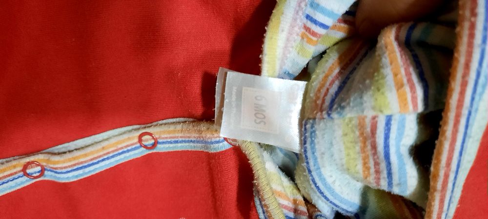 Комплект костюм фирма Carter's 6 мес ,подробные  замеры на фото