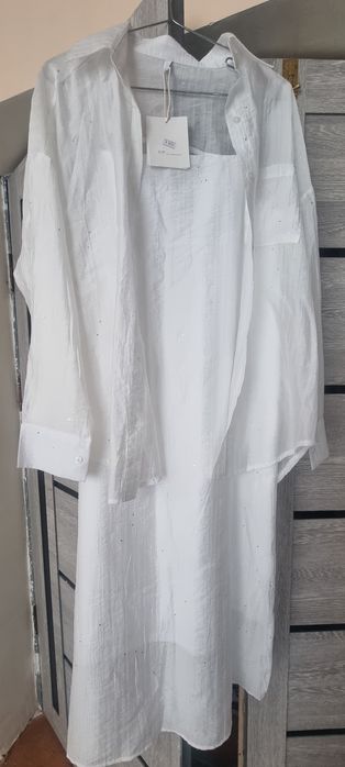 Лямка куйлак ва устида оверсайз рубашка