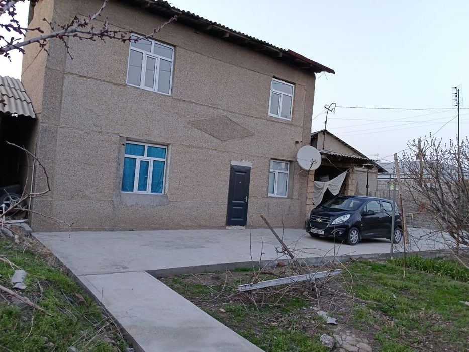 Продается большой участок в чирчике!