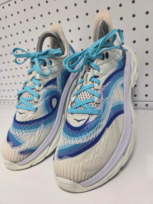 Оригинални дамски маратонки- Hoka Clifton Edge