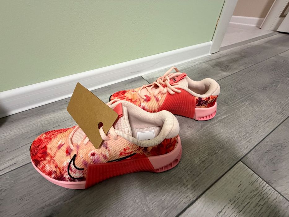 Nike нови дамски маратонки