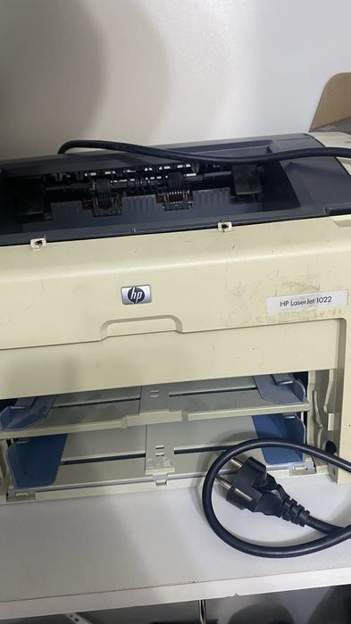 Продается принтер Hp laser jet 1022