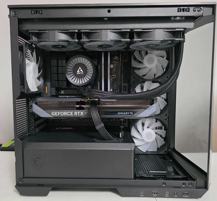 PC Gaming Intel Core i7 14700KF RTX 5070 "BTF"