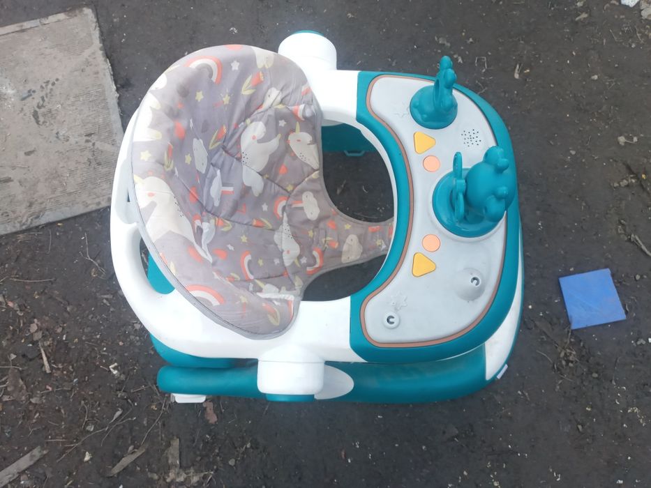 Ходунок для малыша