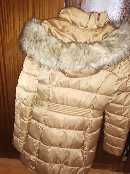 Зимно дълго Яке в златист цвят