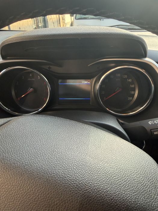 Tracker 2 premier plus 2024