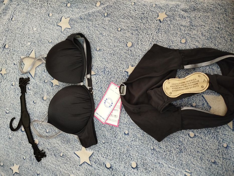 Новый купальник + накидка 48рр