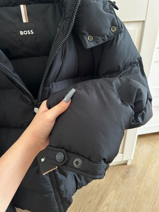 Пуховик BOSS (оригинал) новый
