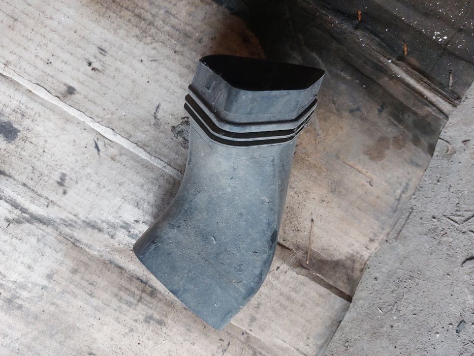 Въздуховод е90 е91 бмв  2.0д 177кс bmw e90 e91 2.0d