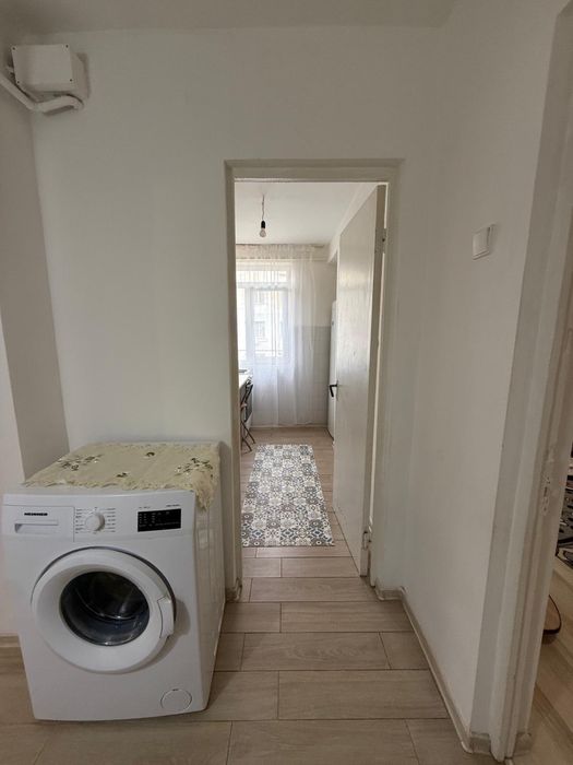 Inchiriez apartament