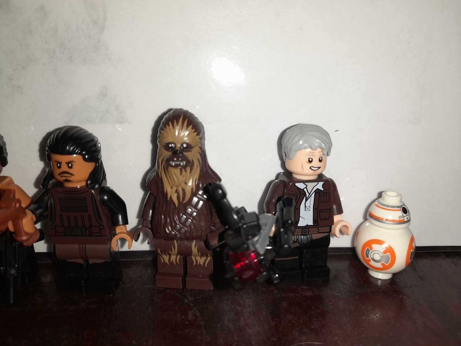 LEGO Star Wars 75105 Millennium Falcon