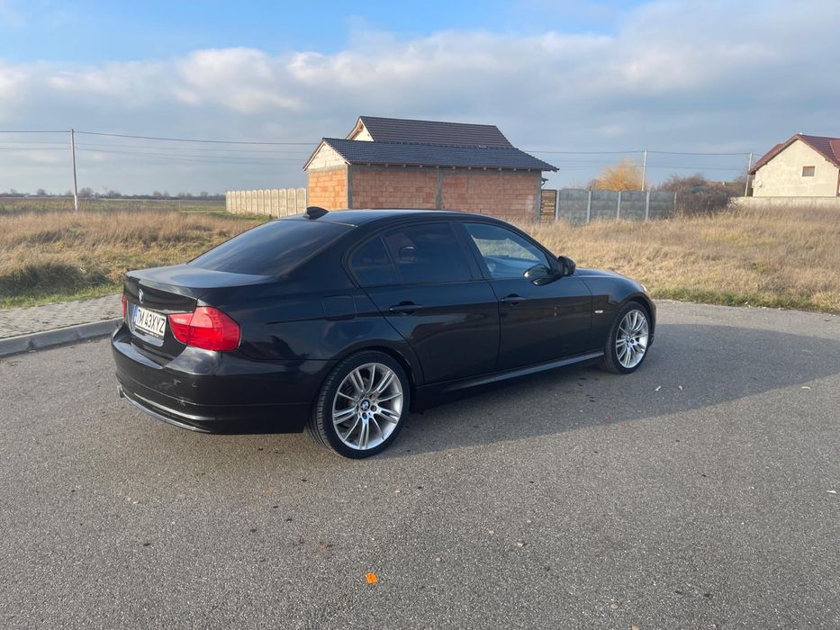 Vand BMW Seria 3 E90 – Automat, Piele, Navi, Bi-Xenon
