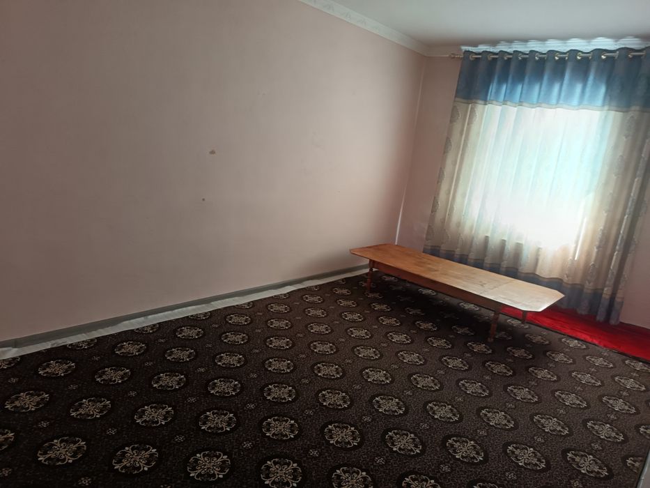 Fargona shahar, frunza massivda 3 xonali kvartira sotiladi, yangi dom