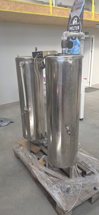 Индустриален блок за газиране на вода и безалкохолни