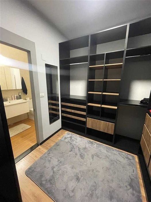 Дава се под наем Двустаен апартамент в Бургас, Център - 60 кв.м за 255 € - Снимка #3