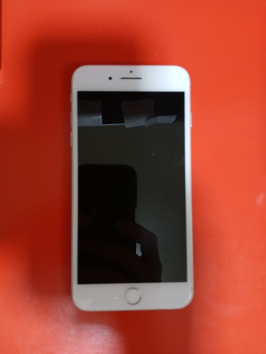 iPhone 7 plus недорого в четком состоянии