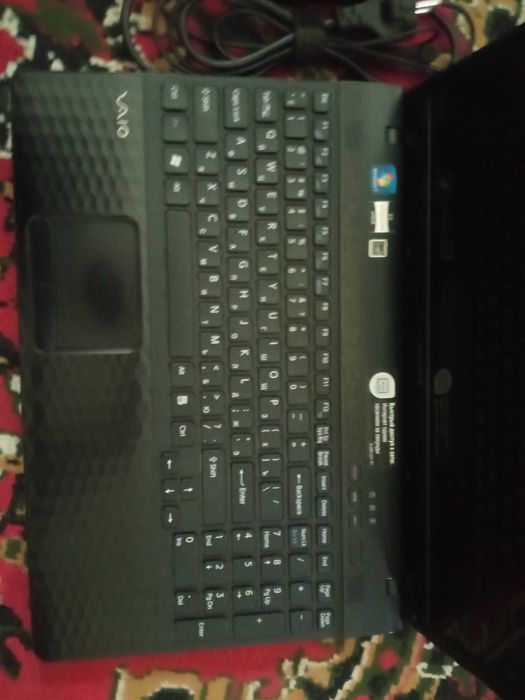 Sony Vaio noutbuk sotiladi