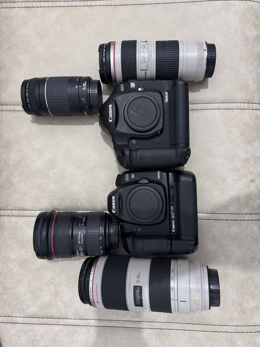 Vand 2 Aparate Foto Canon si 4 obiective Canon