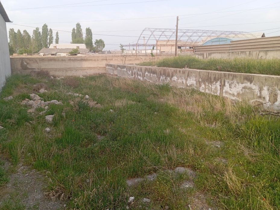 Участка сотилади