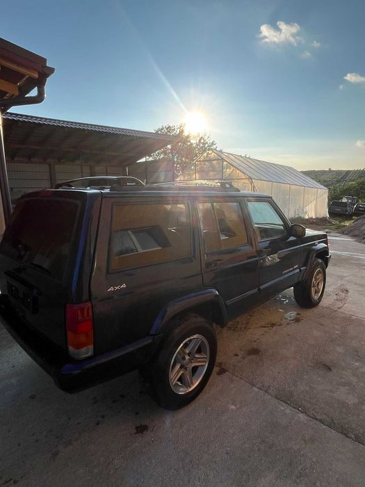 JEEP Cherokee 2000 — imagine 4