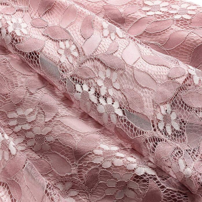 Rochii de seara elegante pentru nunta doamnelor anii 50