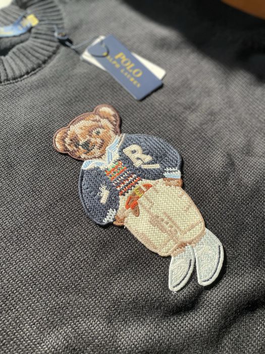 Мъжки пуловер с мече