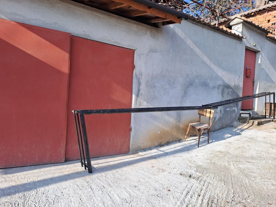 Продавам метален парапет за тераса