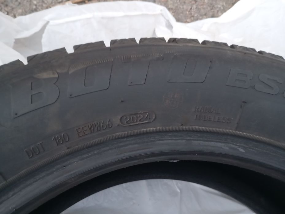 Продам зимние шины 215/60/17