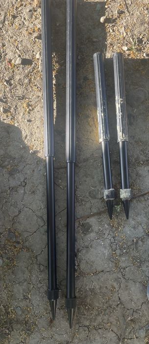 Vând rod-pod și doua lansete pentru crap
