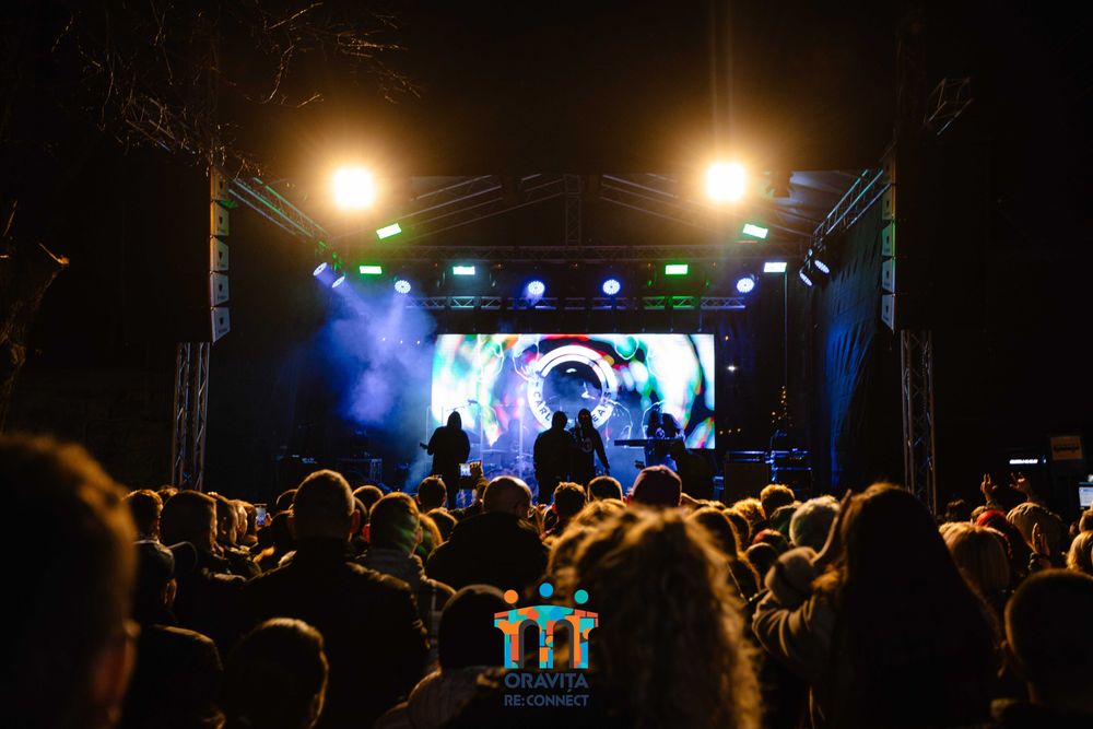 Sonorizare, scena, lumini, ecrane led, macara video