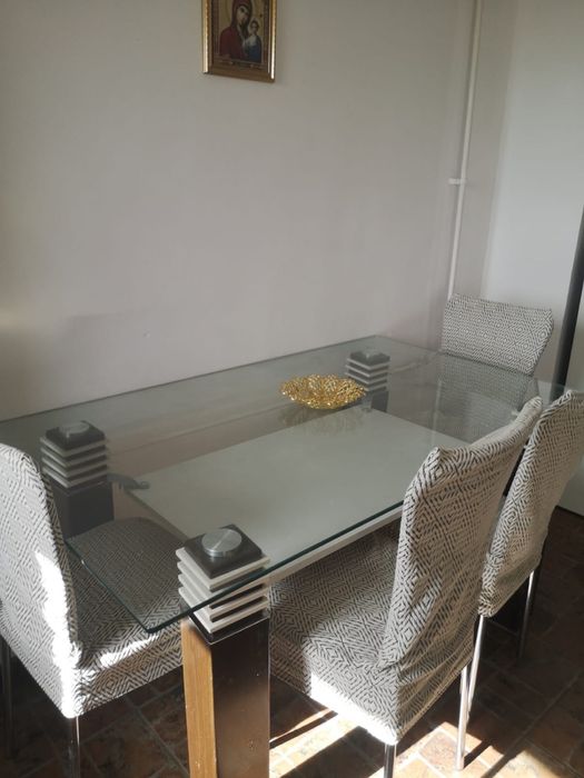 Inchiriez apartament