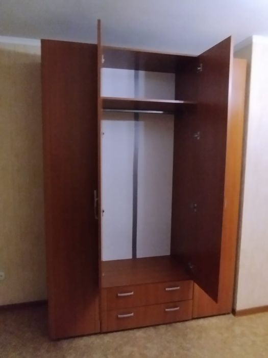 Продается Российский шкаф